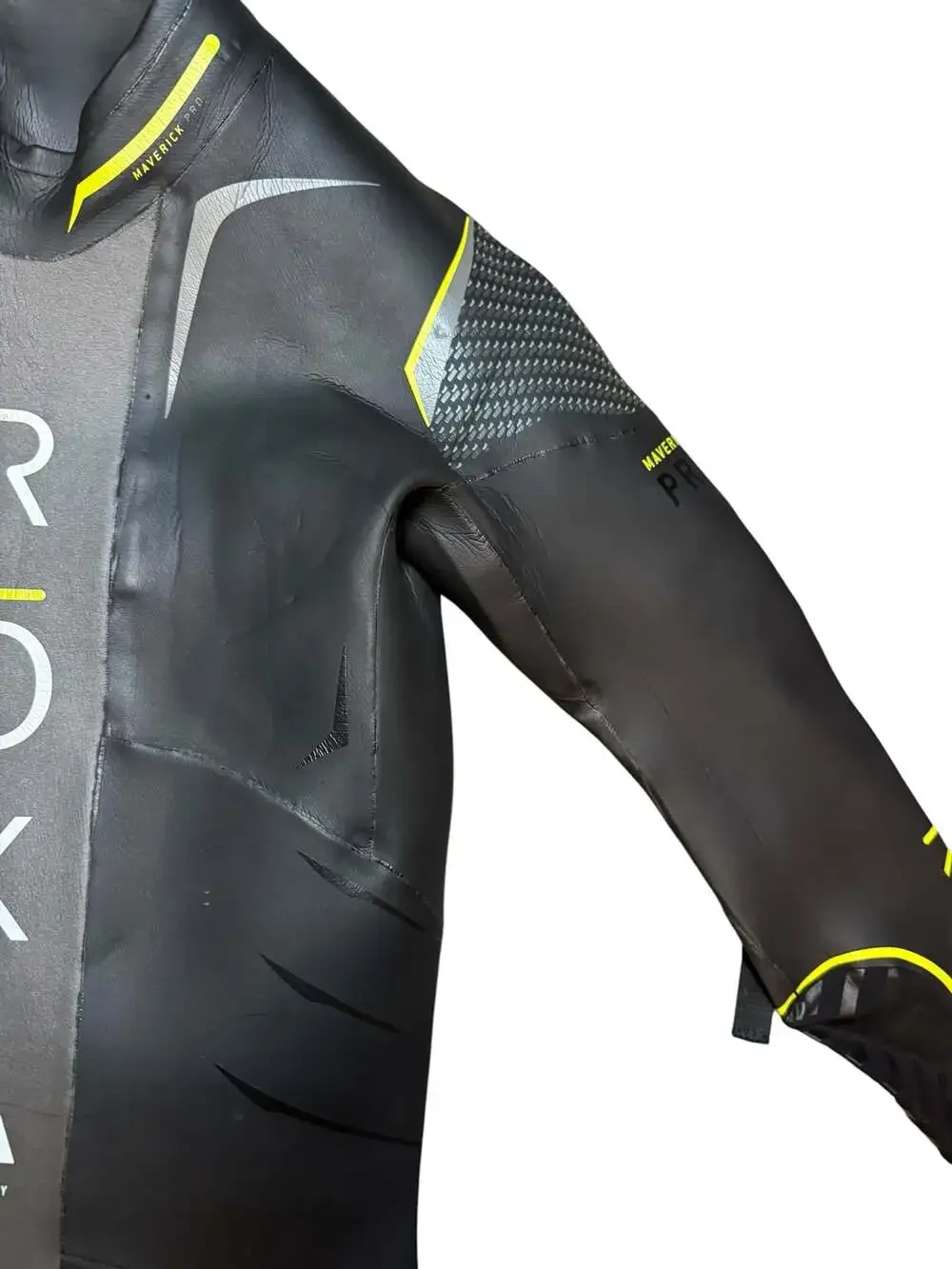 ROKA Maverick Pro Triathlon Wetsuit Black Yellow Men's